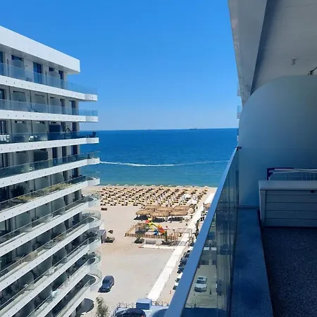 Studiou Mobilat Cu Chicineta In Bloc Pe Tarmul Marii In Nord Apartment *