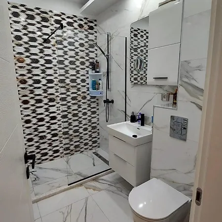 Apartment Studiou Mobilat Cu Chicineta In Bloc Pe Tarmul Marii In Nord Mamaia